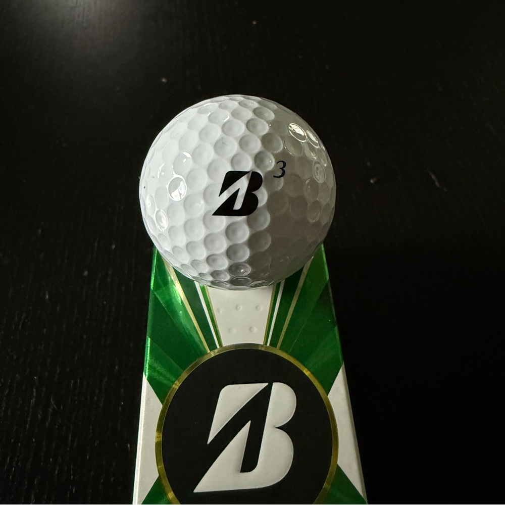 Bridgestone Tour B RXS Golf Balls - White - 1 Sleeve (3 Balls) - Picture 3 of 4